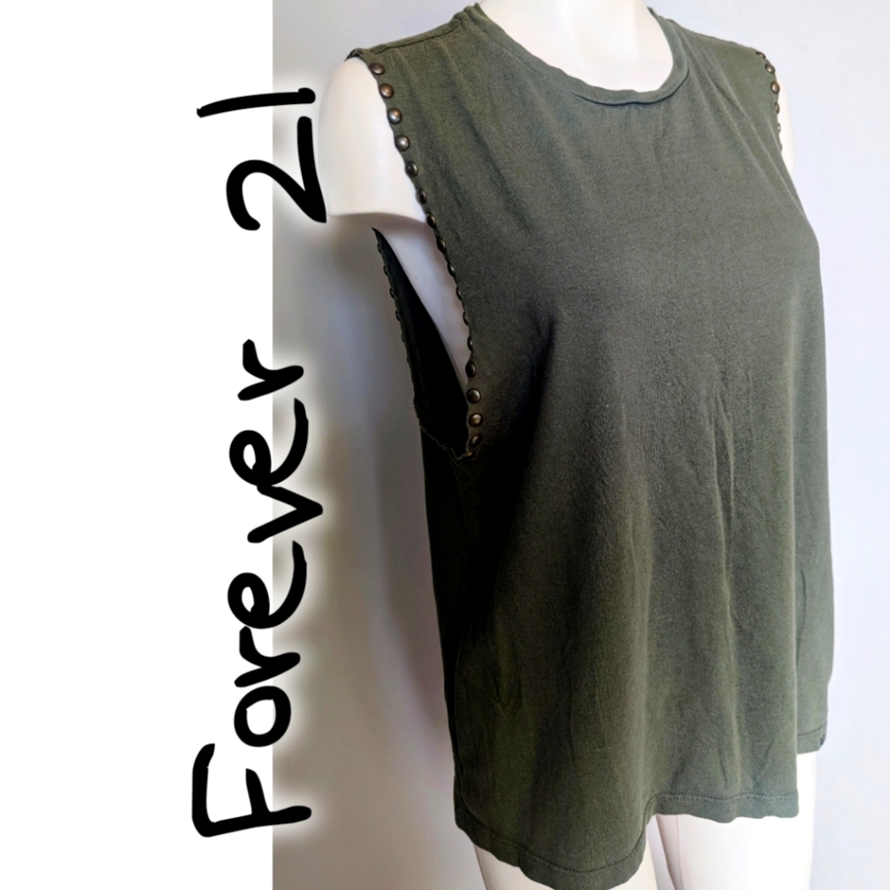 | Forever 21 | Studded Sleeveless Top | Large